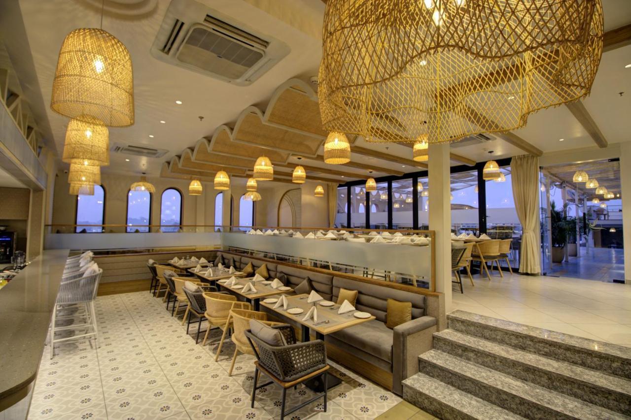 Cygnett Collection K K Hotel Faizabad Exterior foto