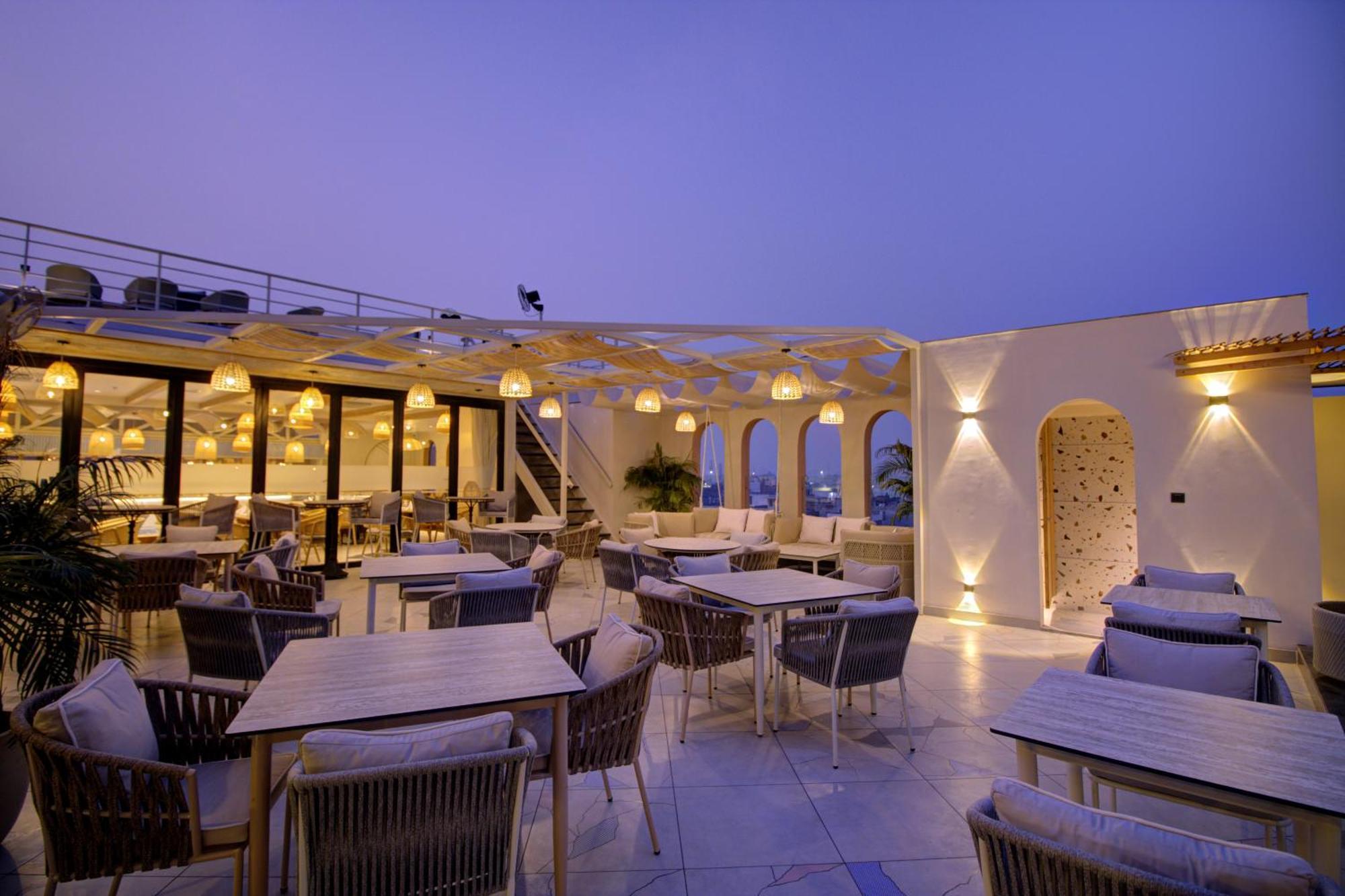 Cygnett Collection K K Hotel Faizabad Exterior foto